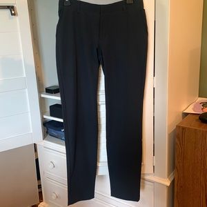 Underarmour heat gear size 4, black pants